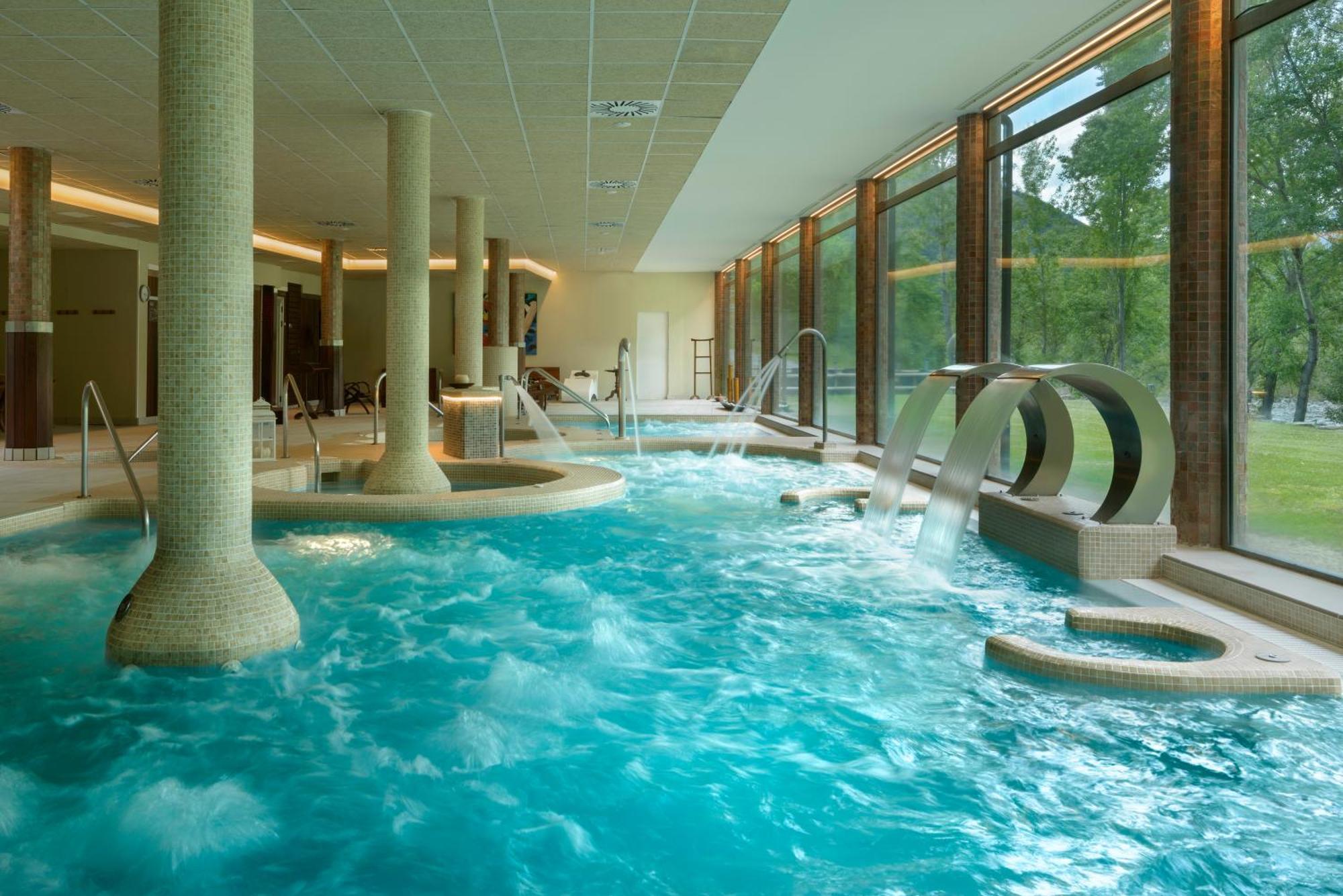Hotel & Spa Monasterio De Больтания Экстерьер фото The spa at The Grove