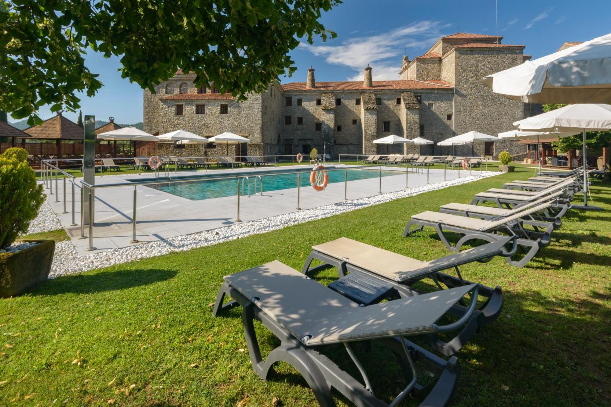 Hotel & Spa Monasterio De Больтания Экстерьер фото The swimming pool at the hotel
